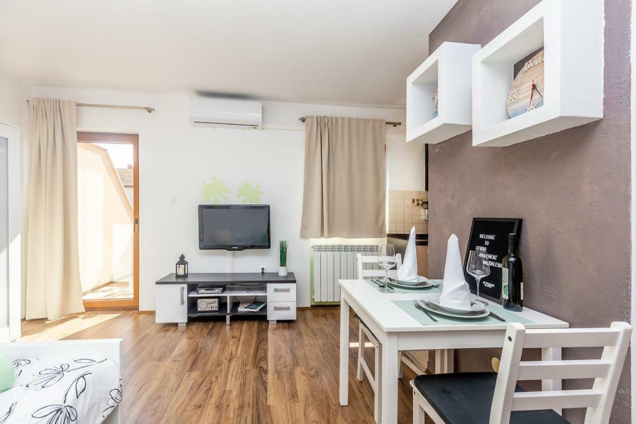 Appartement Studio Apartman Magdalena à Omišalj Extérieur photo